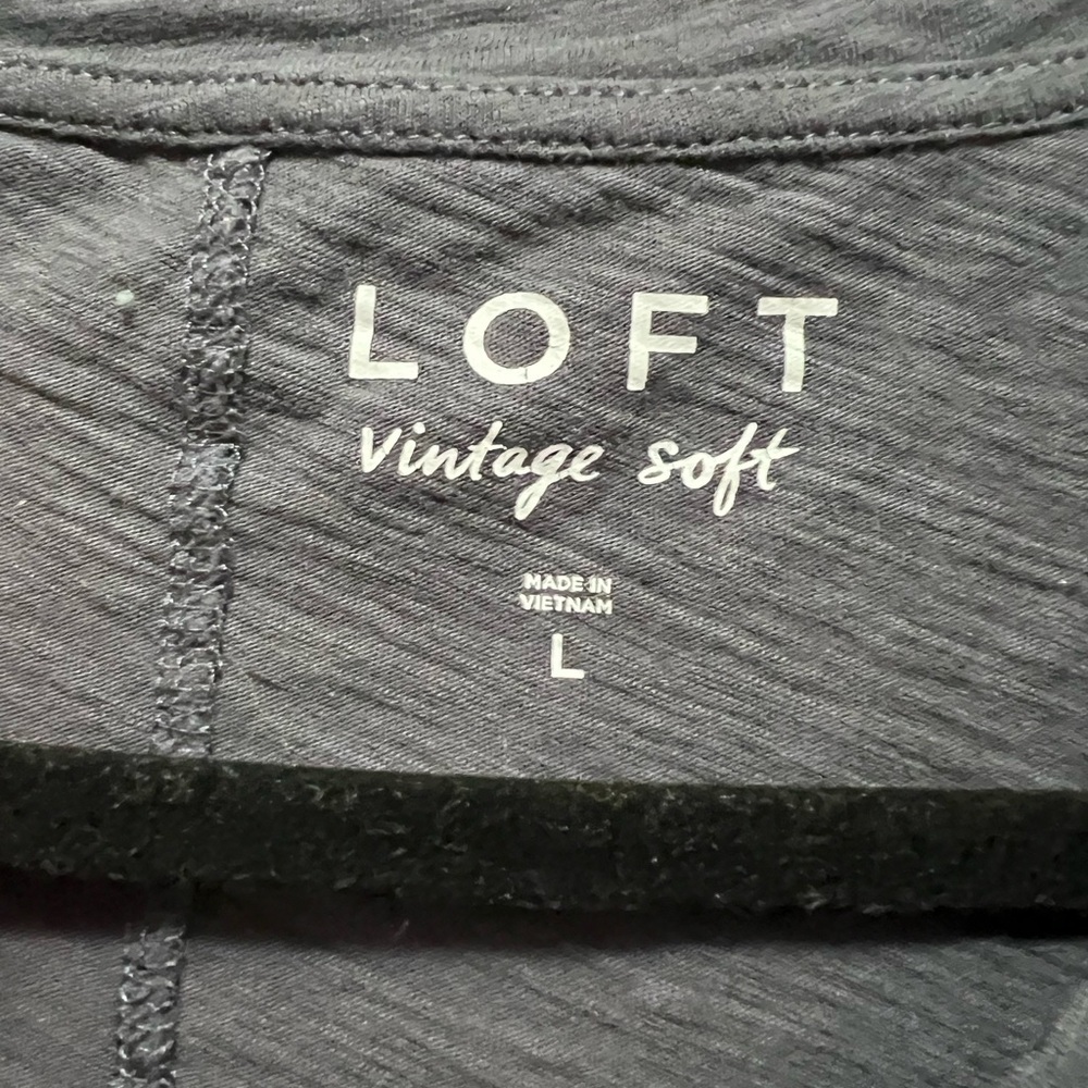 LOFT Vintage Soft LS Grey Top Size Large 100% Cotton - Picture 5 of 6